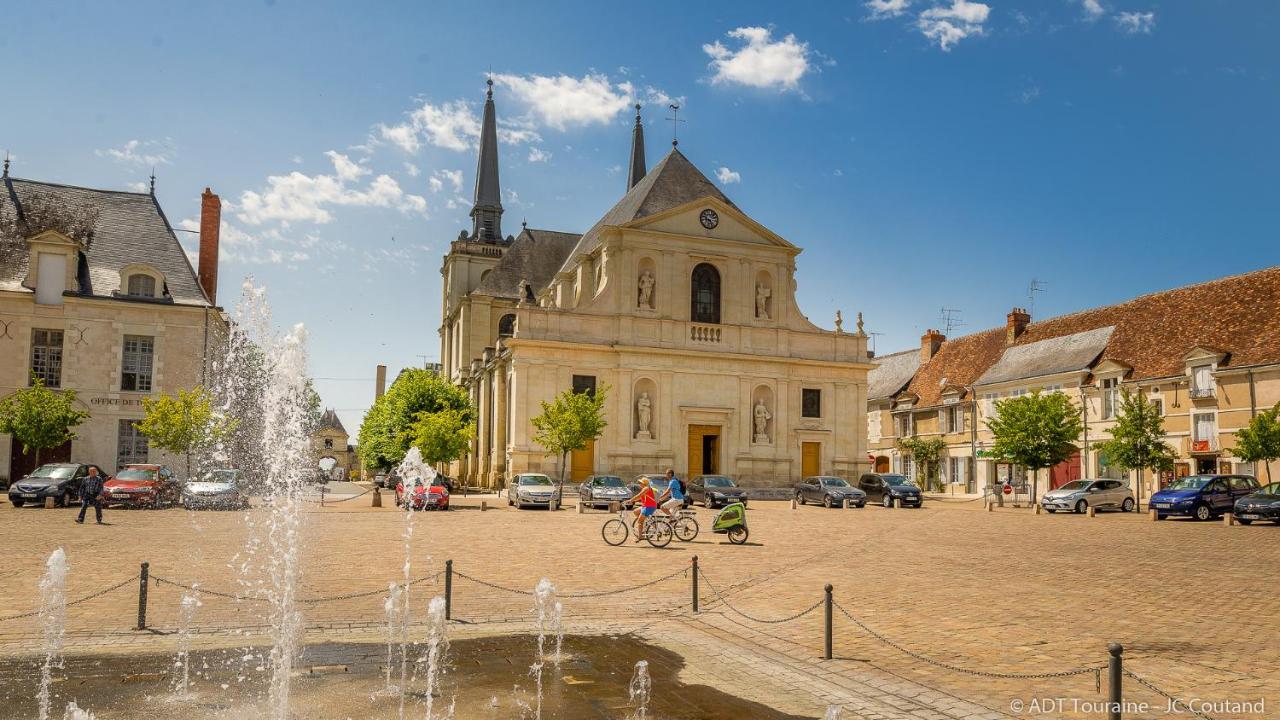 Gite Le Petit Puits A Ришельё Экстерьер фото